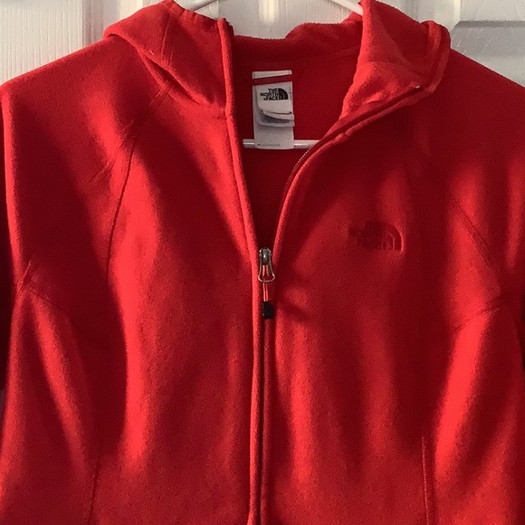 Red North Face hooded sweater - Picture 2 of 5